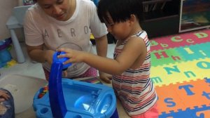 Educational Toys: Fun Projector Desk Painting Playset for Kids