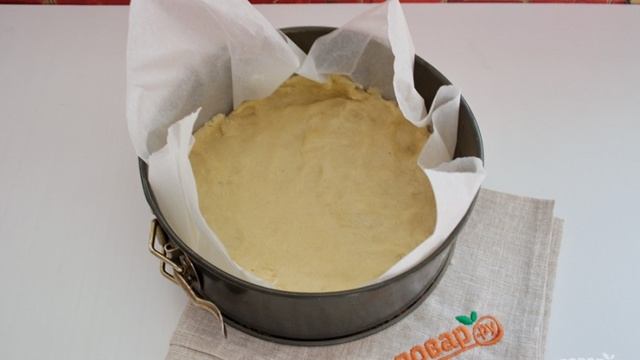 Яблочный пирог с вкуснейшей заливкой