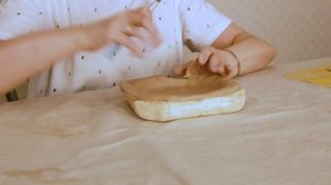Лепим тарелку в технике "Отминка по форме".