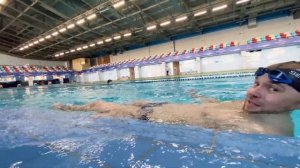 ПРАВИЛЬНАЯ РАБОТА НОГ В КРОЛЕ. КАК ДЕЛАТЬ УДАР НОГОЙ В  КРОЛЕ