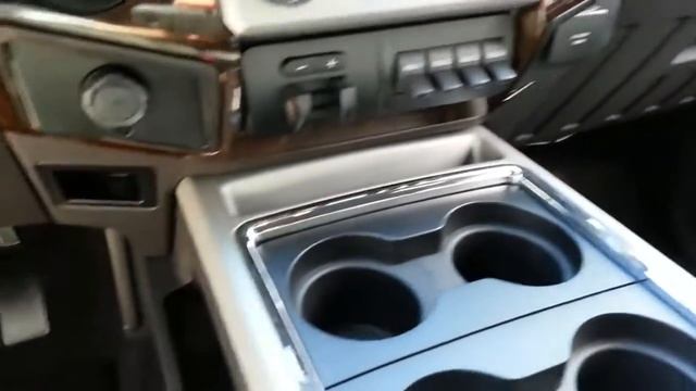2014 Ford F450 Super Duty Walkaround Review смотреть онлайн