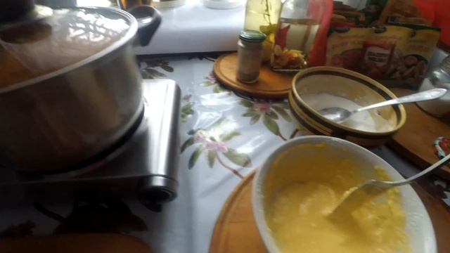 Супчик З М'ЯСНИМИ ГАЛУШКАМИ // ПРОСТІ РЕЦЕПТИ. смотреть онлайн