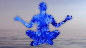 Поставьте стакан воды с солью у кровати! Действенный ритуал от негатива. Чистка энергетики.