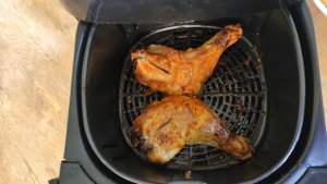 Готовим куриные окорочка в фритюрнице BioloMix Cooking chicken thighs in a fryer