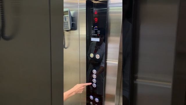 Проходной пассажирский лифт SL Elevator в больнице