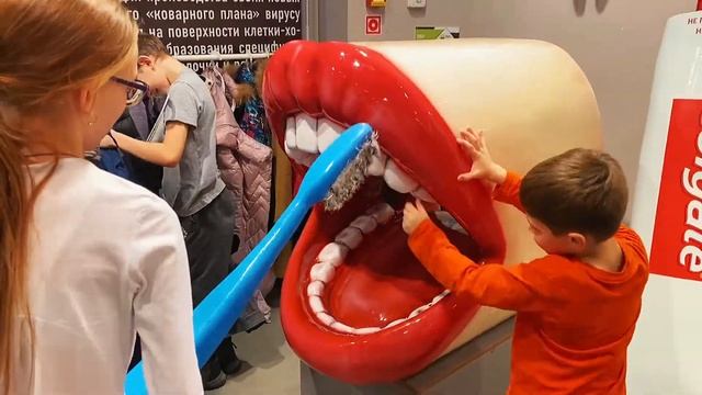 Музей внутри человека. | Гуляем по Икея, до момента ее закрытия. смотреть онлайн