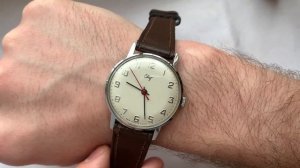 Видеообзор на новые классические музейные часы Свет завода ЭЧЛ (Электрические Часы Ленинграда)