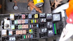 2005 Ford Freestyle Air Conditioning Fuses & AC Relay