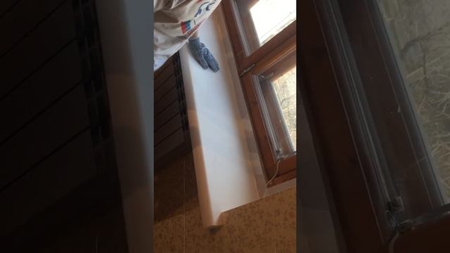 Косметика в Хрущевке, Покраска и восстановление деревянного подоконника смотреть онлайн