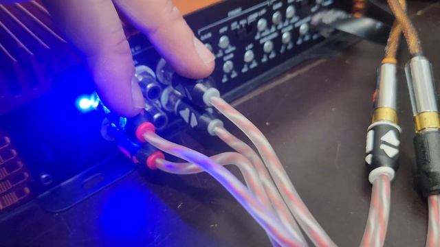 Разрулить всю систему одним усем! Обзор и замер пятиканального усилителя DL Audio Raven 5.1100 смотреть онлайн