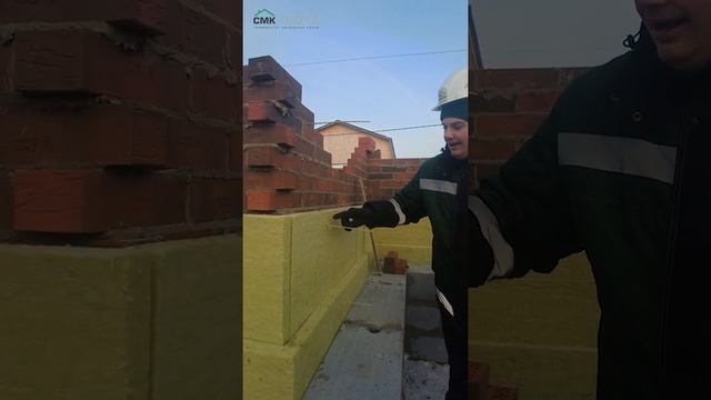 Облицовка дома кирпичом. Как крепить облицовку к газобетону? Лайфхаки от опытных строителей ?