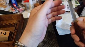 Быстрая правка дешёвого кухонного ножа на руках.