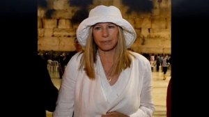 Барбра Страйзанд поет Гимн Израиля. Тель Авив 22.06.2013  "ברברה סטרסנד שרה "התיקווה