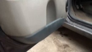 Снятие обшивки с двери Лада Калина