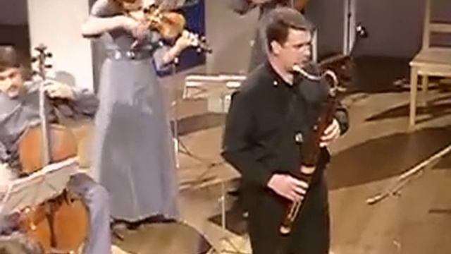 Antonio Vivaldi Bassoon Concerto e-moll (2-3) смотреть онлайн