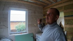 Гипсокартон на клей пену Вместо штукатурки.Приклеил гипсокартон на стены.