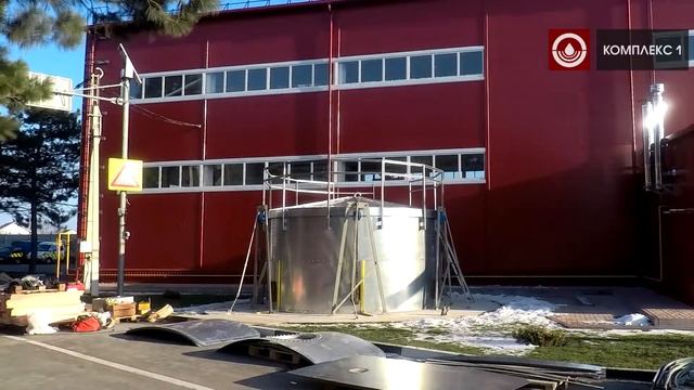 Монтаж сборного резервуара из оцинкованной стали с мембранным вкладышем и внутренней теплоизоляцией