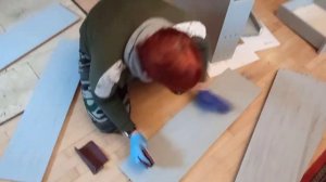 Как покрасить старый шкаф акриловой краской