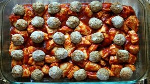 Тефтели с картошкой в духовке