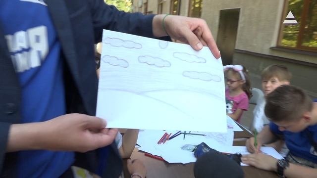 Летний отдых. Развлекательная программа на площади