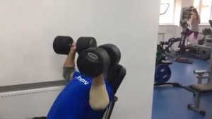 Гантели по 50 кг жим над головой