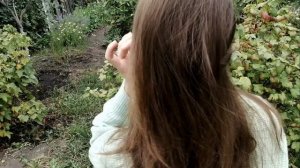 Быстрая прическа на длинные волосы с гребнем. Прическа своими руками.