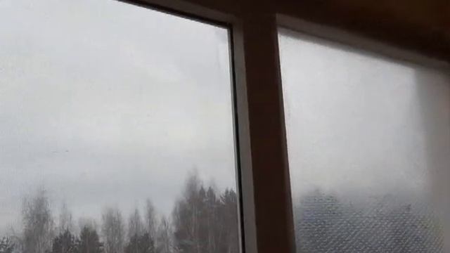 Простой, дешёвый и проверенный способ утепления окон в зимний период. смотреть онлайн