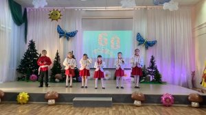 Ансамбль ложкарей "Подсолнухи". Руководитель Евсеенко Е. М. "Пых-пых, самовар".