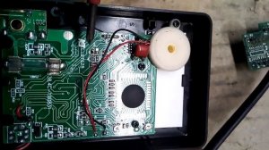 Ремонт мультиметра Dt-838, померил сопротивление в розетке теперь мультиметр не правильно его отоба