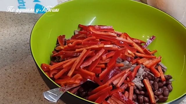 Почему я раньше не готовила этот САЛАТ! Он же потрясающе ВКУСЕН! Яркий и аппетитный салат с мясом смотреть онлайн