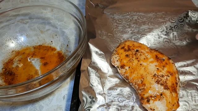 Смачне запечене куряче філе, куряча грудка.