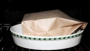 Попкорн в духовке в пакете