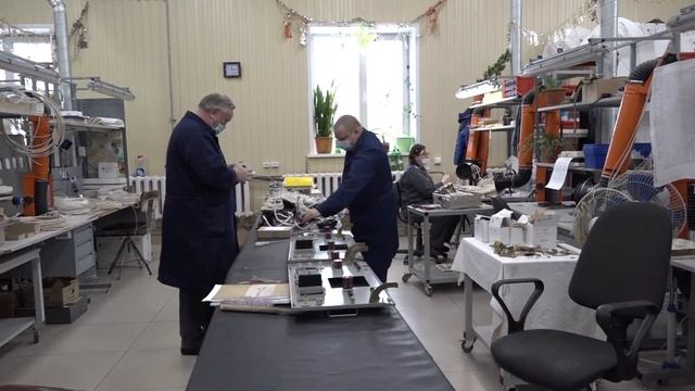 Заряжать электромобиль так же быстро, как смартфон придумали в Новосибирске смотреть онлайн