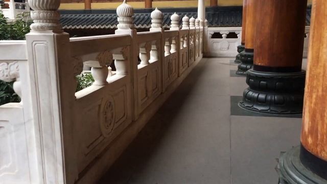 Jing'an Temple Shanghai China 092018 смотреть онлайн