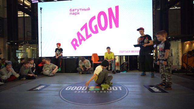 Горев Никита vs Менщиков Рома | 1/8 Break Baby | KIDZA DZA DZA BATTLE #KIDZDZADZA смотреть онлайн