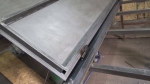 Металлические  двери своими руками ч.2 Варим навесы Легкая установка петель. МДФ накладка .