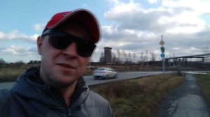 Чуть не столкнулись с танком на дороге, почему танк пересекает проезжую часть?