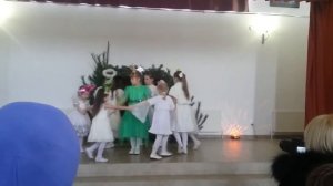 Танец на рождество. Звездочки ярко сияли.