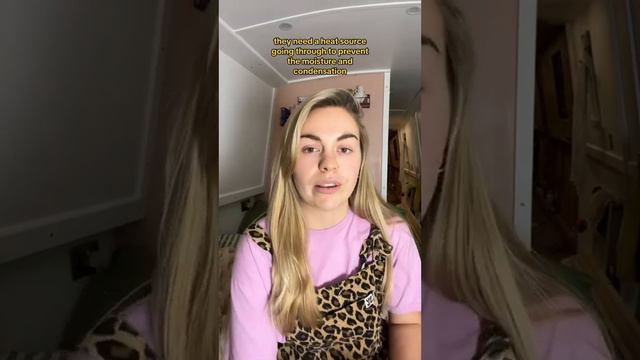 Does it ever feel damp on a narrowboat смотреть онлайн