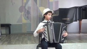 На карнавале А.Куклин баян