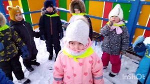 подвижная игра "Зайцы и волк"