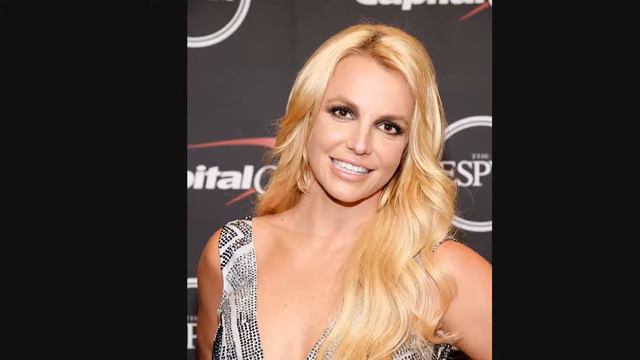 Совсем как Волочкова Бритни Спирс снялась обнаженной на отдыхе смотреть онлайн