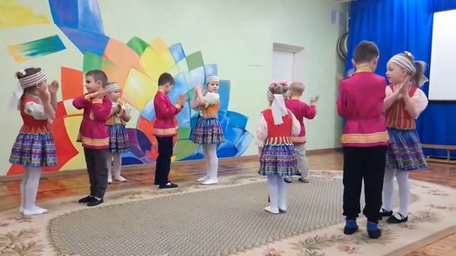 Беларуская гульня "Киечак" (старшая група 5-6 г.)VID 20210316 161850 смотреть онлайн