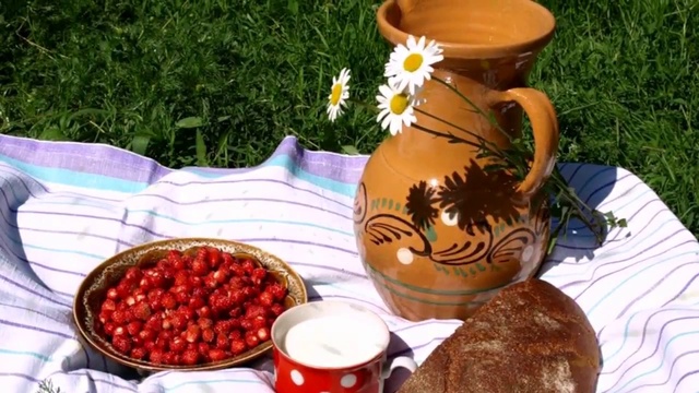 ТАМ, ЗА СИНЕЙ РЕЧКОЙ смотреть онлайн