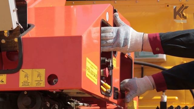 Обзор вездехода ЧЕТРА ТМ140 с гидроподъемником Palfinger P20A смотреть онлайн