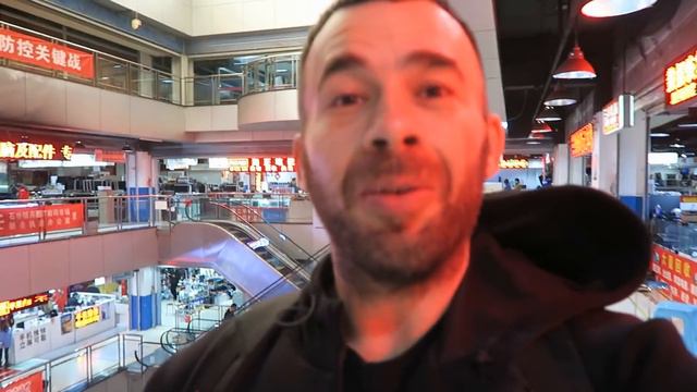 Chongqing Shopping at three Electronic Markets - Buy Now, Cyber Mart and Cyber City смотреть онлайн