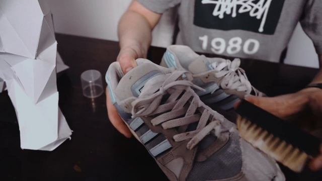 Solemate Cloud Foam - средство для чистки кроссовок, которому не нужна вода. Чистим замшу