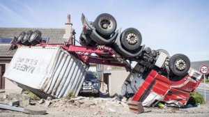 Подборка Нелепых, Опасных и Курьёзных Моментов На Дороге, Которые Попали На Камеру | АВТОПОДБОРКА #3