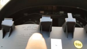 Устранение скрипа рамки приборной панели Шкода Rapid 2021