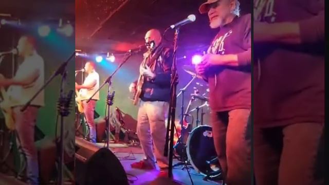 Shan Koya “Strange Brew” by Eric Clapton смотреть онлайн